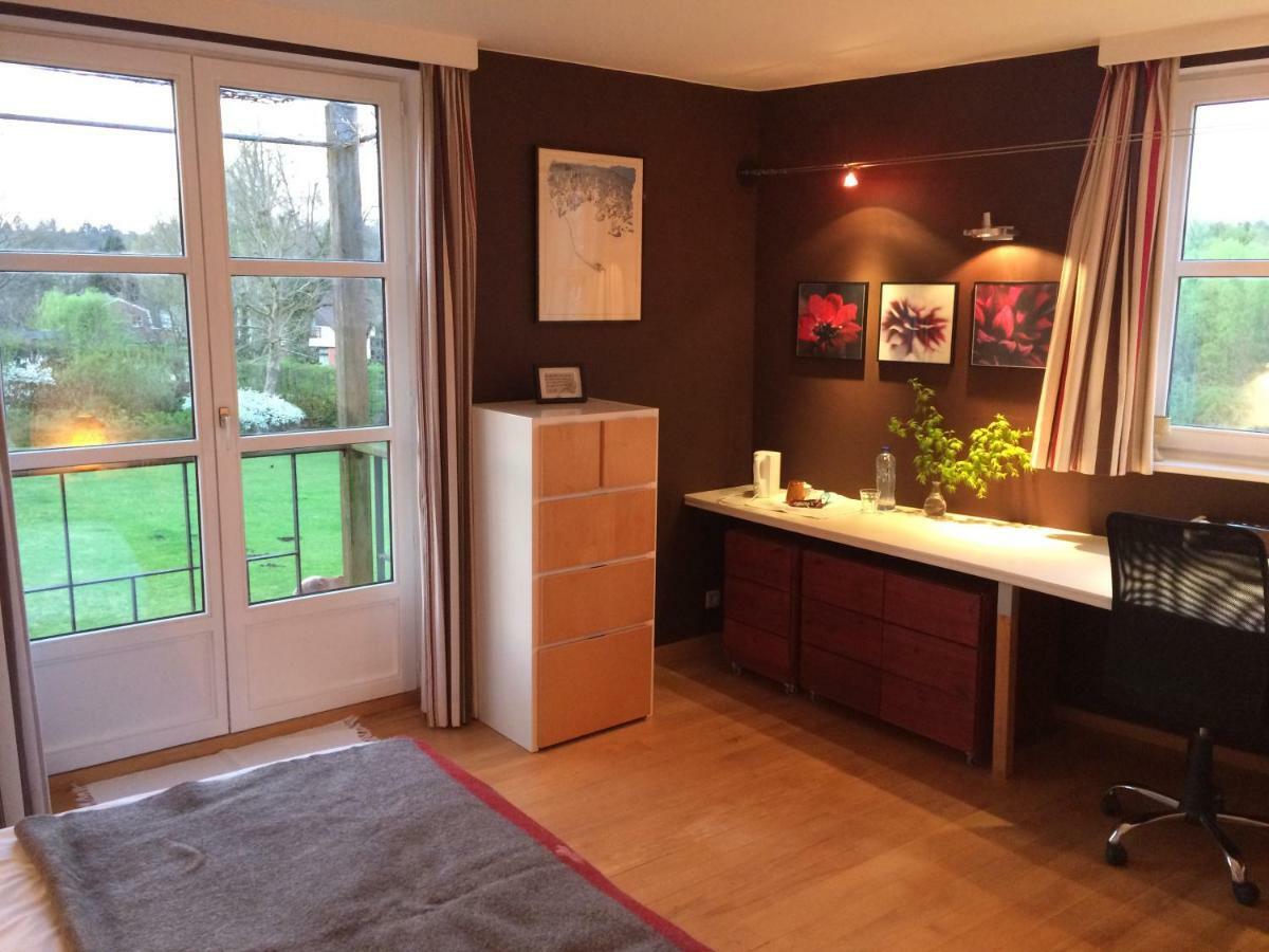 Le Jardin Des Sources Bed & Breakfast La Hulpe Exterior photo