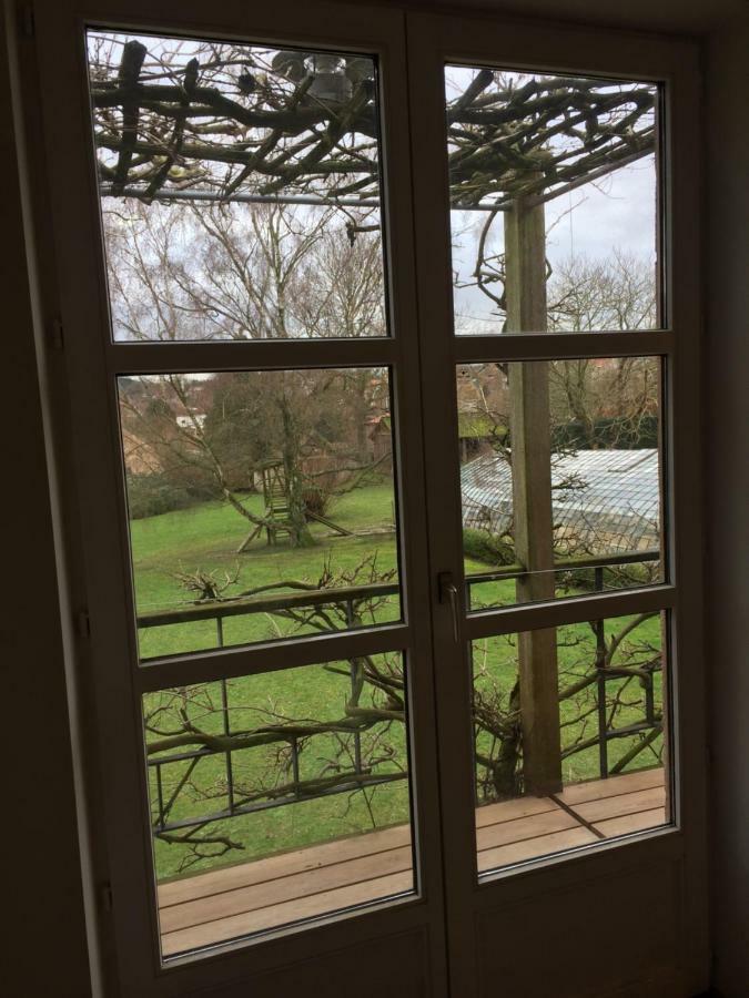 Le Jardin Des Sources Bed & Breakfast La Hulpe Exterior photo