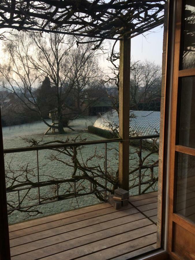 Le Jardin Des Sources Bed & Breakfast La Hulpe Exterior photo