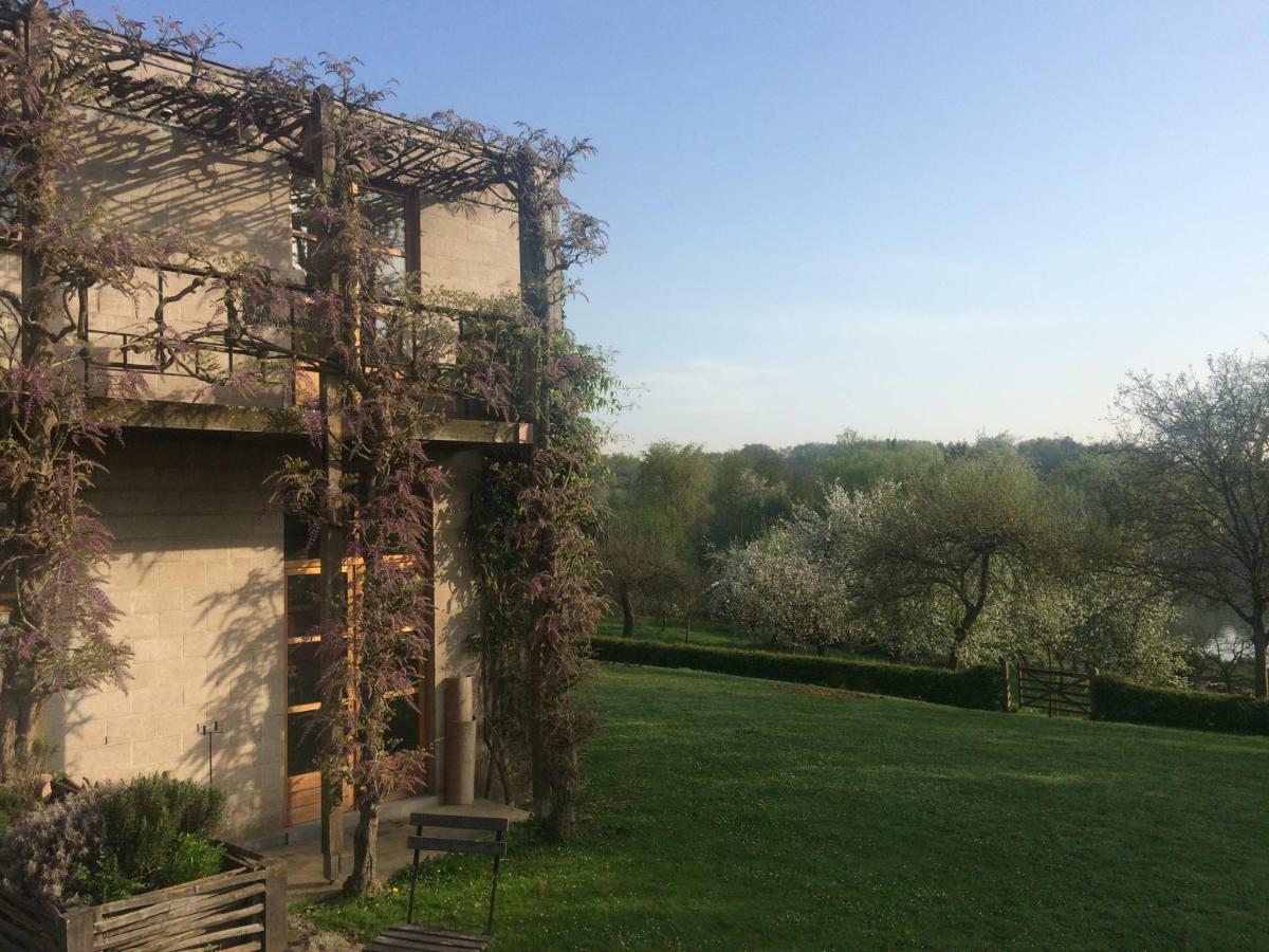 Le Jardin Des Sources Bed & Breakfast La Hulpe Exterior photo